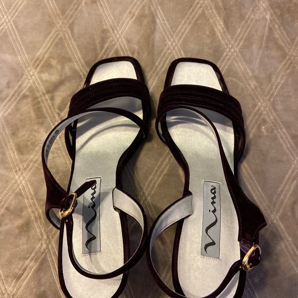 Strappy heals